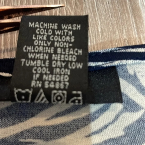 Express 2 piece skirt set leaf print L - Picture 9 of 16